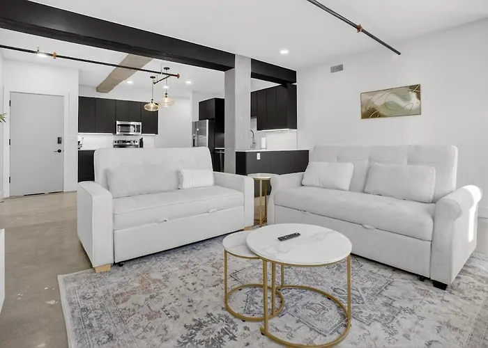 2br Stylish Beacon Retreat In Apartment