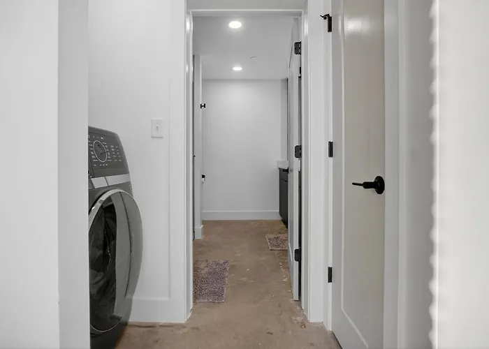 Apartment 2br Stylish Beacon Retreat In *