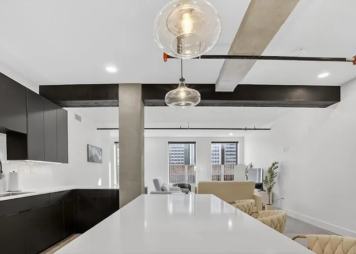 Apartment 2br Stylish Beacon Retreat In Tulsa
